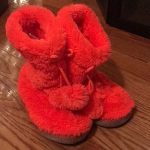 New Old navy girls fur slipper boots xl size 3-4